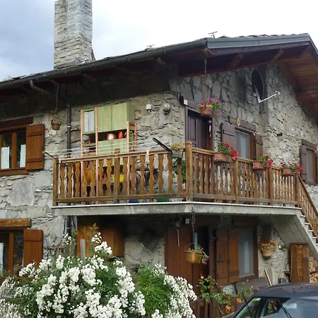 Gasthuis D'hotes Dans Les Alpes Sarre